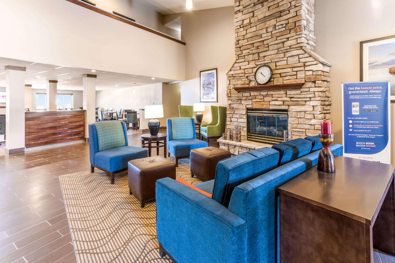 Public Area 2, Comfort Inn Waukesha - Milwaukee West, Waukesha