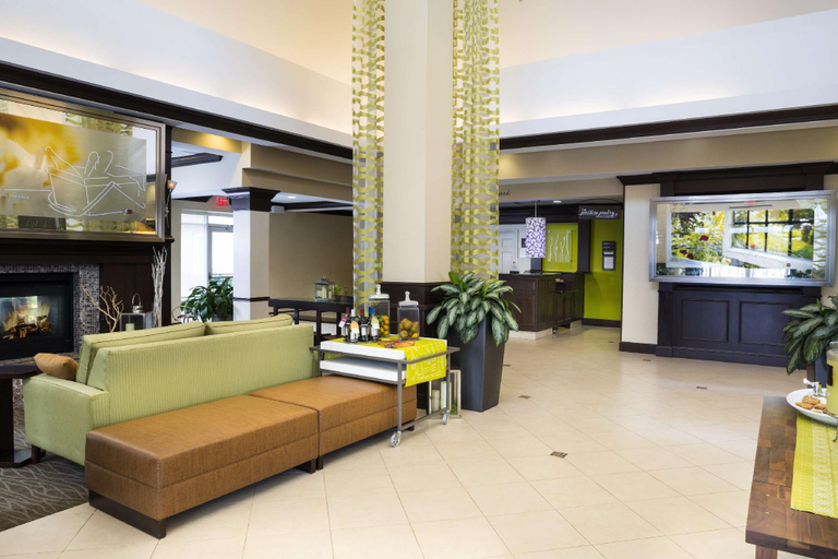 Public Area 2, Hilton Garden Inn Hampton Coliseum Central, Hampton