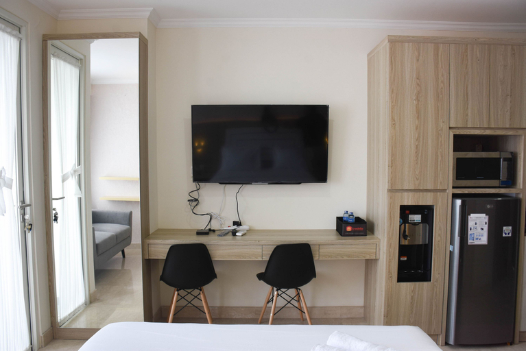 Others 2, Fully Furnished with Cozy Design Studio at Menteng Park Apartment By Travelio, Jakarta Pusat