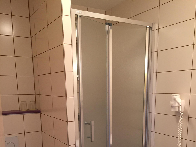Bathroom 4, Sport Hotel Sletiste, Kladno