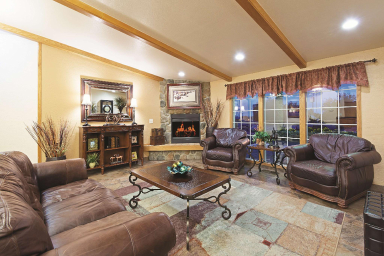 Public Area 2, La Quinta Inn by Wyndham Caldwell, Canyon