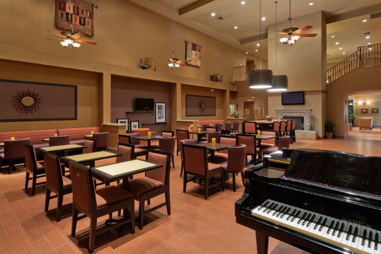 Food & Drinks 5, Hampton Inn & Suites Phoenix/Goodyear, Maricopa