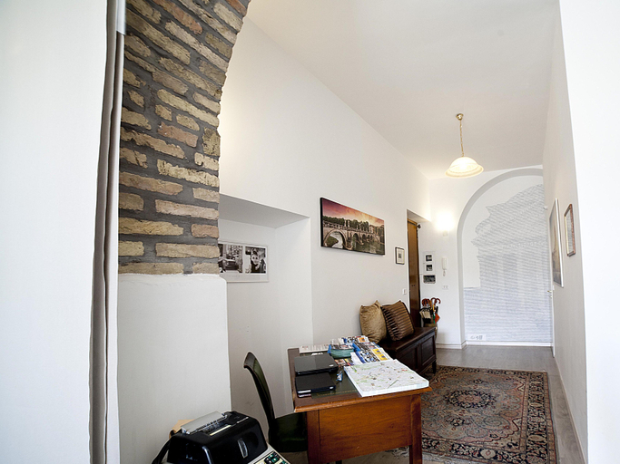 Others 5, Roman Holidays Relais, Rome