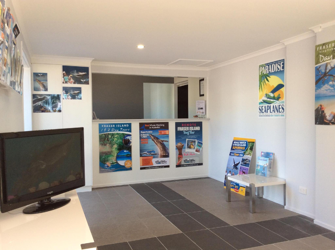 Public Area, Urangan Motor Inn, Hervey Bay - Pt A