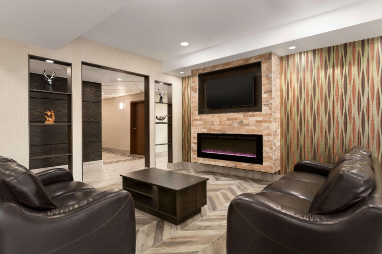 Public Area 2, Super 8 by Wyndham Ajax/Toronto On, Durham