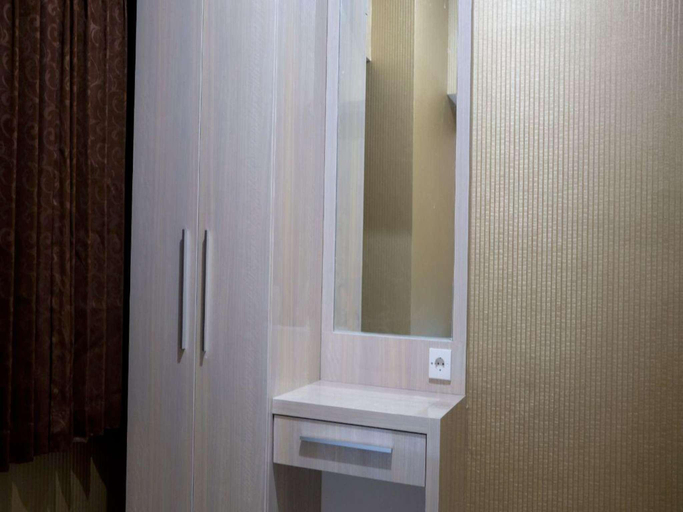Bathroom, 2BR Apt Tanglin above Pakuwon Mall. Griya Gailen 4, Surabaya