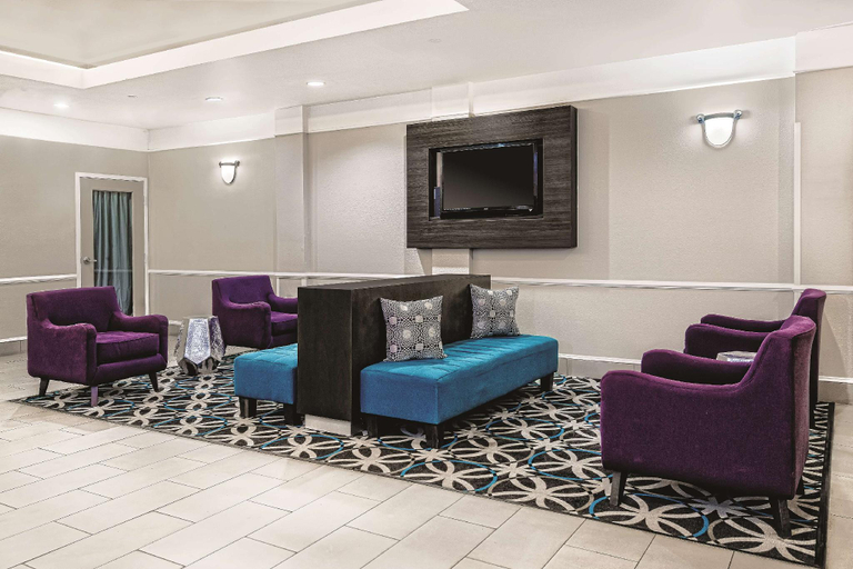Public Area 2, Quality Inn and Suites, Fort Bend