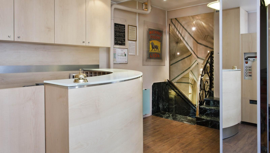 Public Area 2, Hotel du Lion, Paris