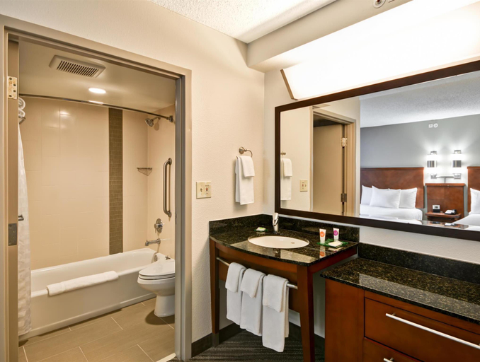 Bathroom 5, Hyatt Place Jackson/ Ridgeland, Madison