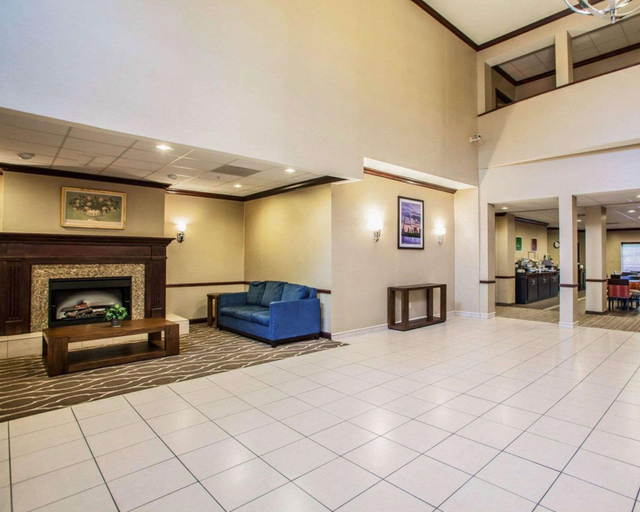 Public Area 2, Comfort Inn & Suites St. Louis - O'Fallon, Saint Charles
