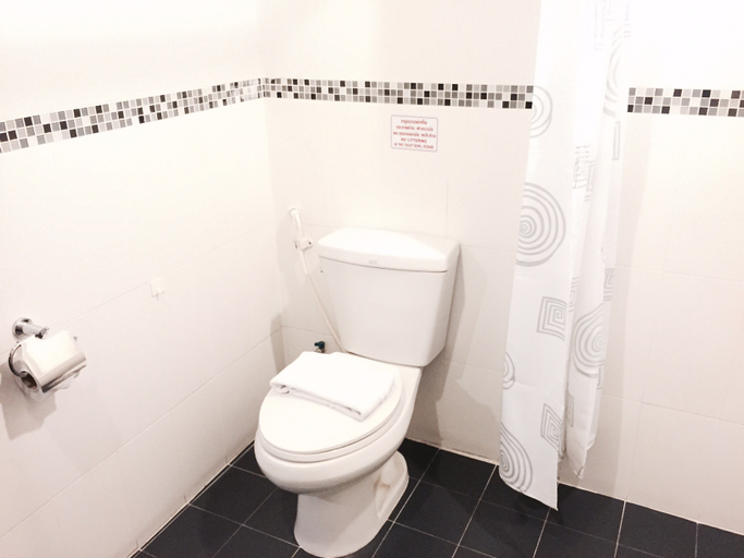 Bathroom 4, Natika Apartment, Pulau Phuket