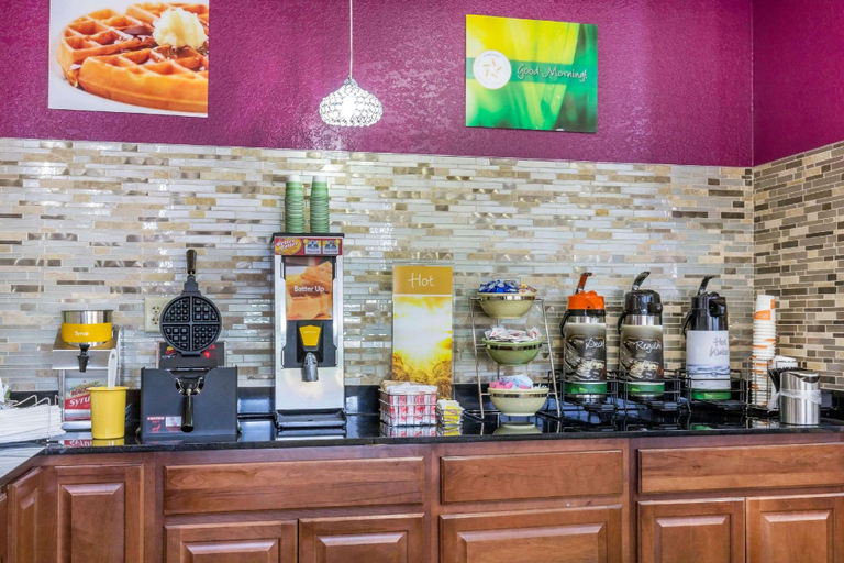 Food & Drinks 5, Quality Inn Lamar, Prowers