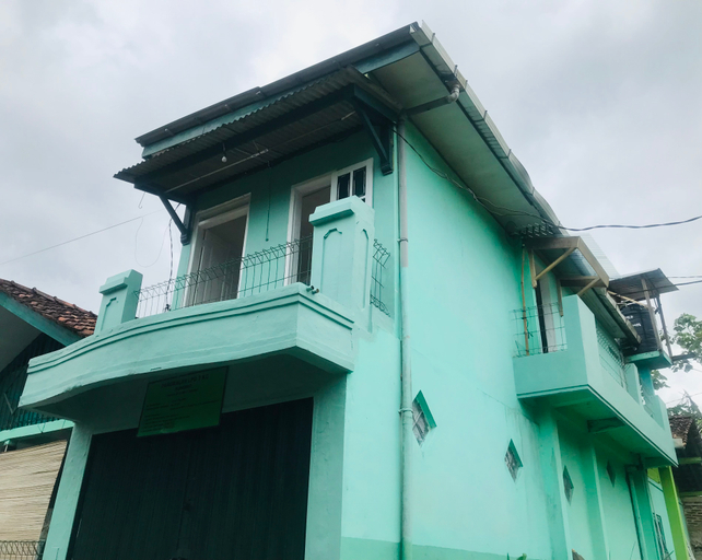 Exterior & Views, Turu Homestay Syariah, Banjarnegara