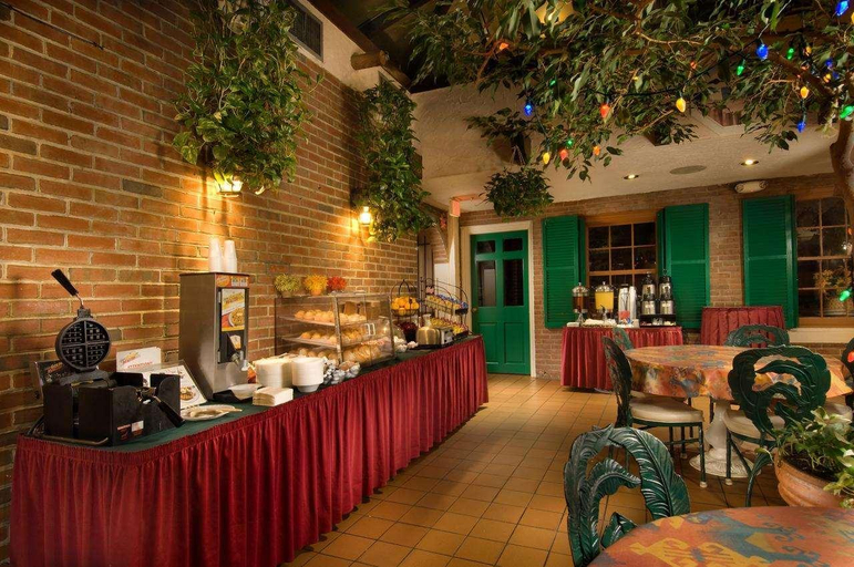 Food & Drinks 5, American Inn of Bethesda, Montgomery