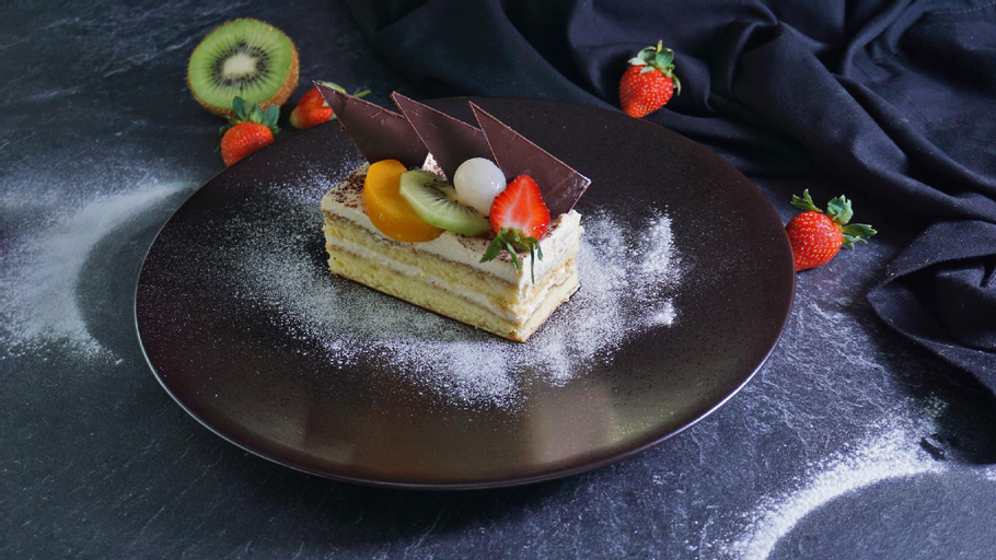 Food & Drinks 25