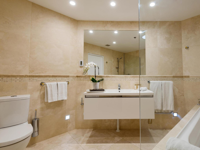 Bathroom 4, Fino Hotel & Suites , Christchurch