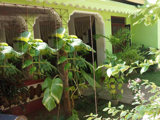 Others 3, Benni Beach Resort, Manmunai North