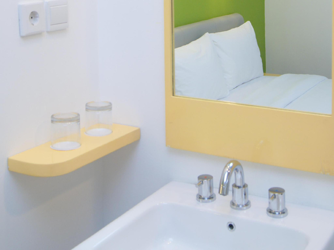 Bathroom 5, Amaris Hotel Mangga Besar, West Jakarta