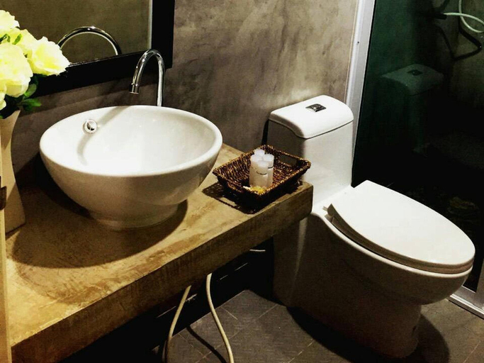 Bathroom 4, V Valley Resort, Muang Satun
