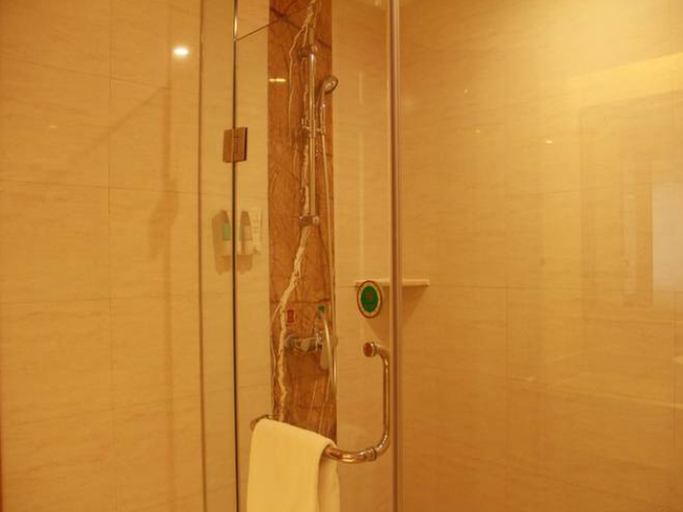 Bathroom 4, Vienna International Hotel Yueyang Railway Station Yueyanglou, Yueyang