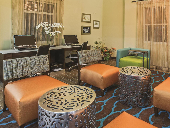 Public Area 2, La Quinta Inn & Suites by Wyndham Oceanfront Daytona Beach, Volusia