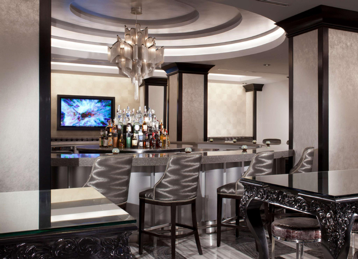 Food & Drinks 5, Silversmith Hotel Chicago Downtown, Cook