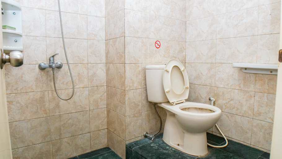 Bathroom 5, Igor Backpacker, Bandung