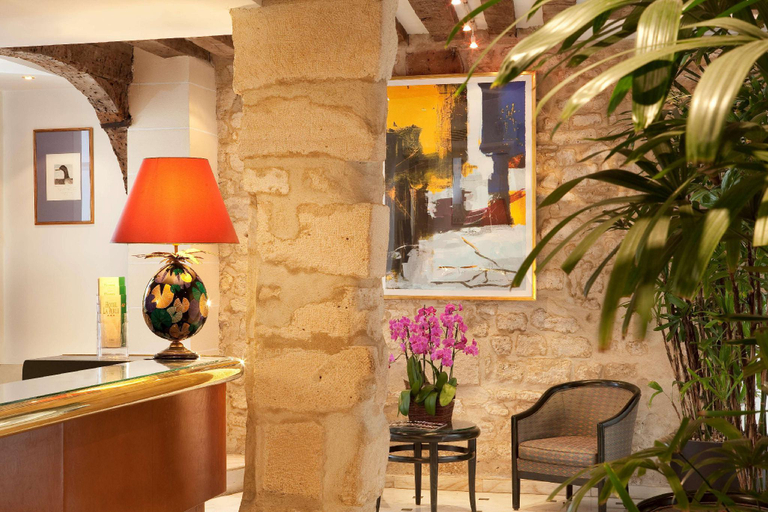 Public Area 2, La Perle Saint-Germain des Pres, Paris