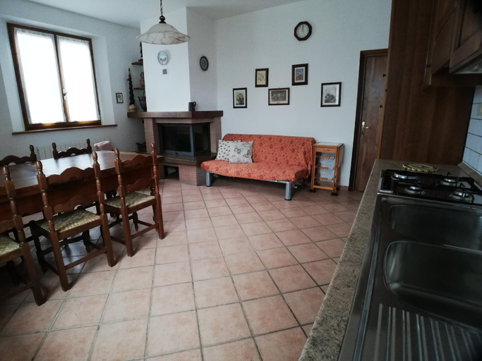 Others 4, Crocino in Chianti, Siena