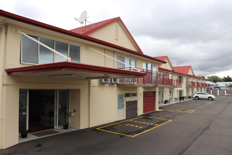 Exterior & Views 1, BKs Premier Motel Palmerston North, Palmerston North