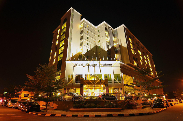Exterior & Views 27