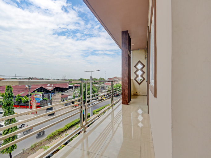 Public Area 2, OYO 90553 Arteri Guest House, Semarang