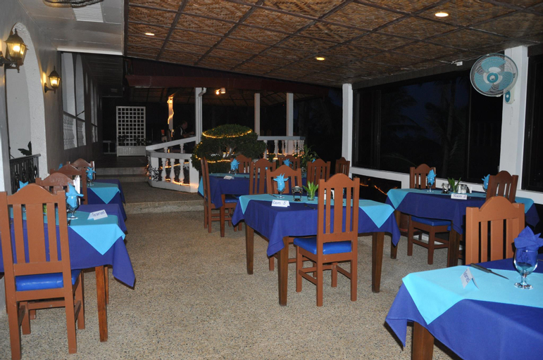 Food & Drinks 4, Blue Star Dive Resort, Guindulman