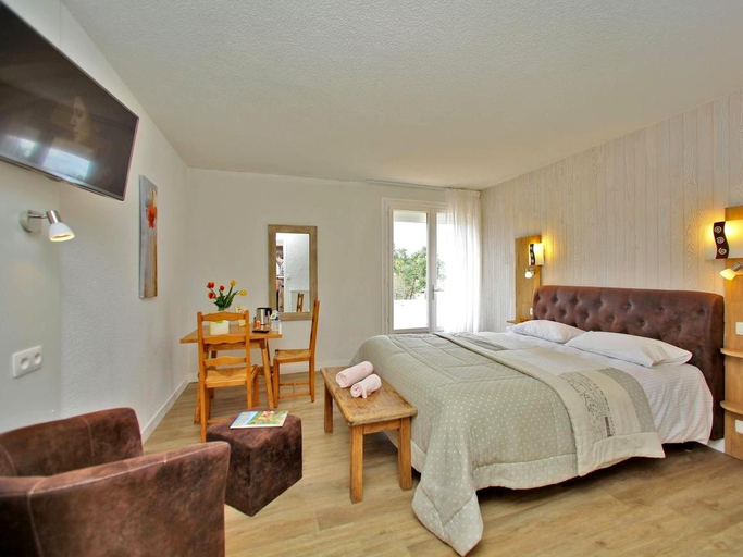 Bedroom 4, Logis Hôtel le Tropicana, Dordogne