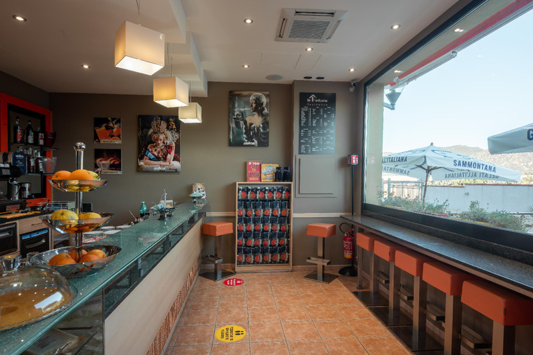 Food & Drinks 5, Le Fontane, Cagliari