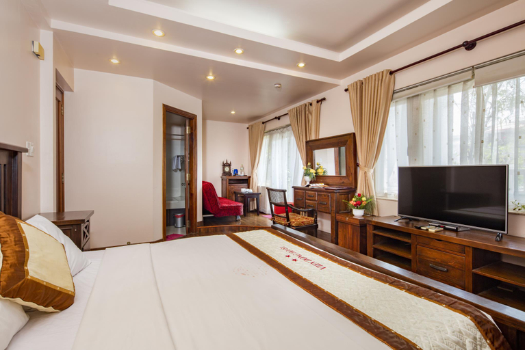 Bedroom 3, Vien Dong Hotel - Phu My Hung, District 7