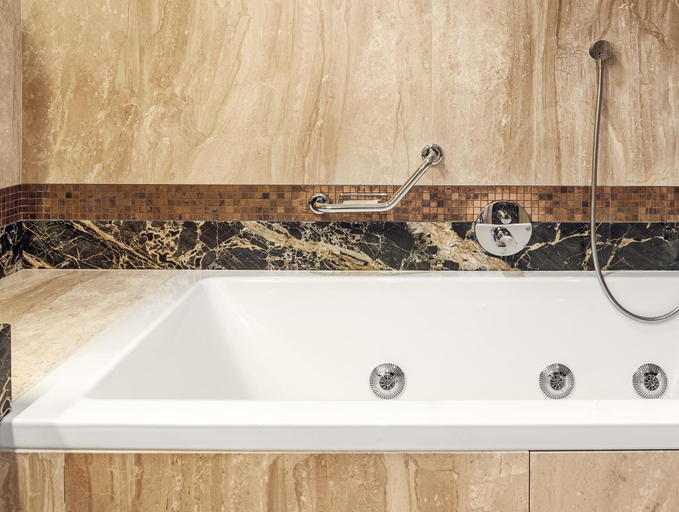 Bathroom 4, Hilton Gdansk, Gdańsk City