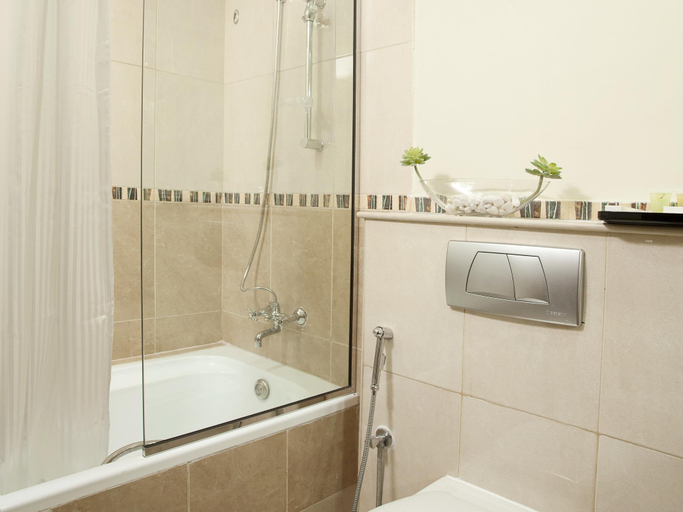 Bathroom 5, Al Waleed Holiday Homes, Dubai
