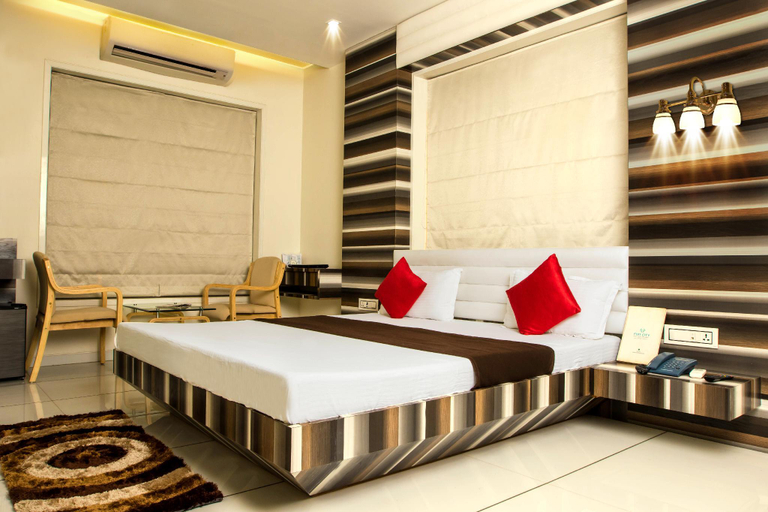 Bedroom 2, Hotel Fun City (Pure Veg), Navsari