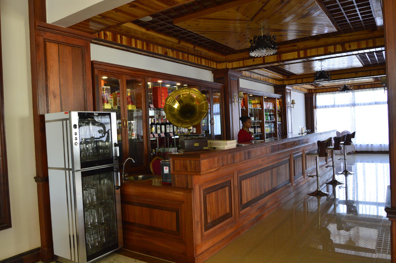 Food & Drinks 4, Asia & Africa hotel, Analamanga