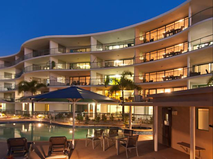 Food & Drinks 5, Norfolks On Moffat Beahc Resort, Caloundra - Caloundra N.