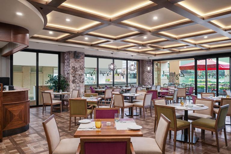 Food & Drinks 5, DoubleTree by Hilton Istanbul Gayrettepe, Beşiktaş