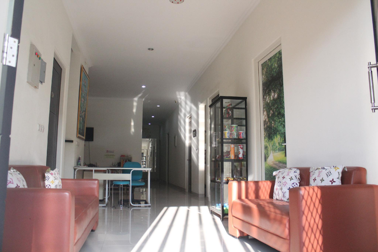 Public Area 2, IKIRU to Live - Hostel, Surabaya