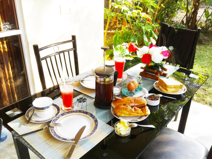 Others 5, Kurulu Garden, Balapitiya