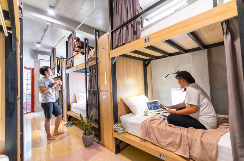 Bedroom 3, 9 Hostel and Bar, District 1