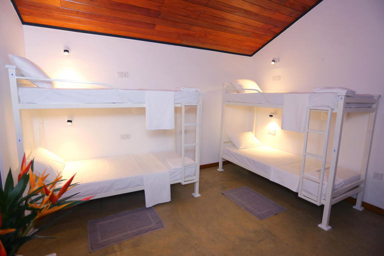 Bedroom 2, Old Parkland Hostel, Akmeemana