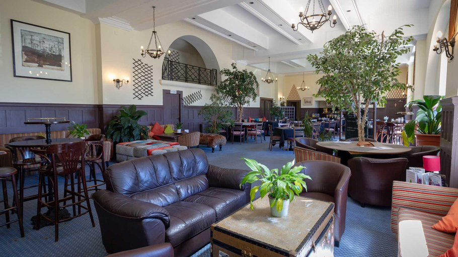 Public Area 2, Devonshire House Hotel, Sefton