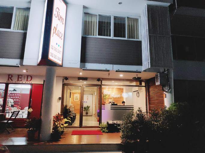 Timplace, Khlong Toey