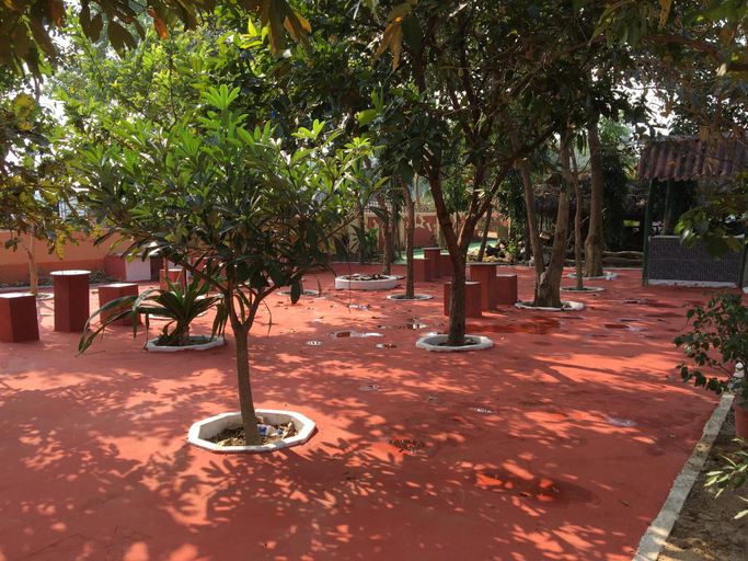 Others 3, Whispering Woods Inn, Birbhum