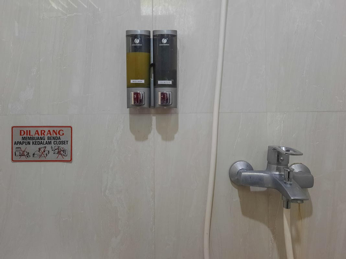 Public Area 2, Wisma Auliyah Kolaka Utara Mitra RedDoorz, North Kolaka